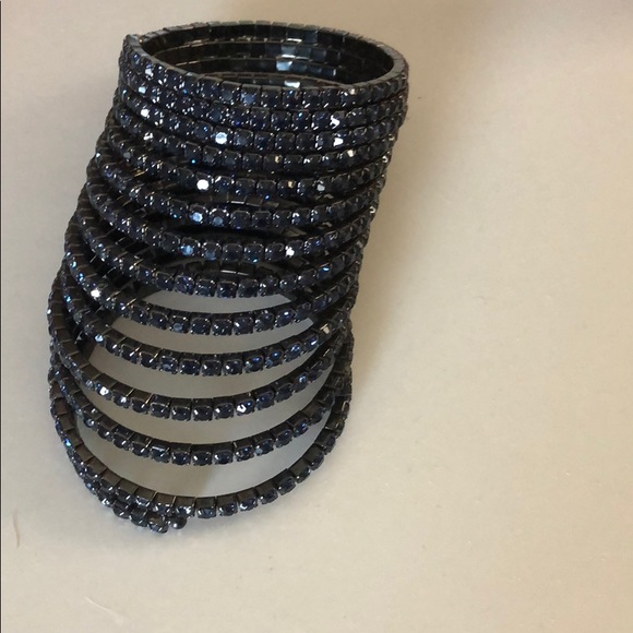 Bangle bracelet - Picture 4 of 5